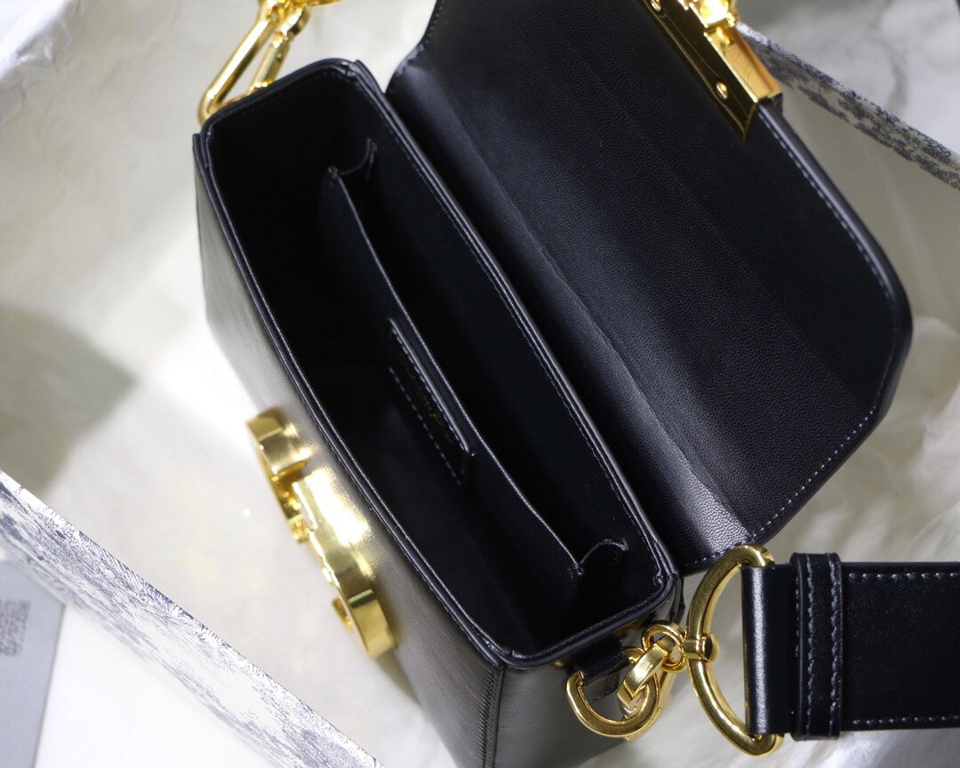 Free shipping LuxluxHouse Dior Bag Top Quality 17.5*11.5*5cm