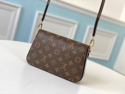 LuxluxHouse Great quality Louis Vuitton Bag Top Quality 21*14*4cm Free shipping