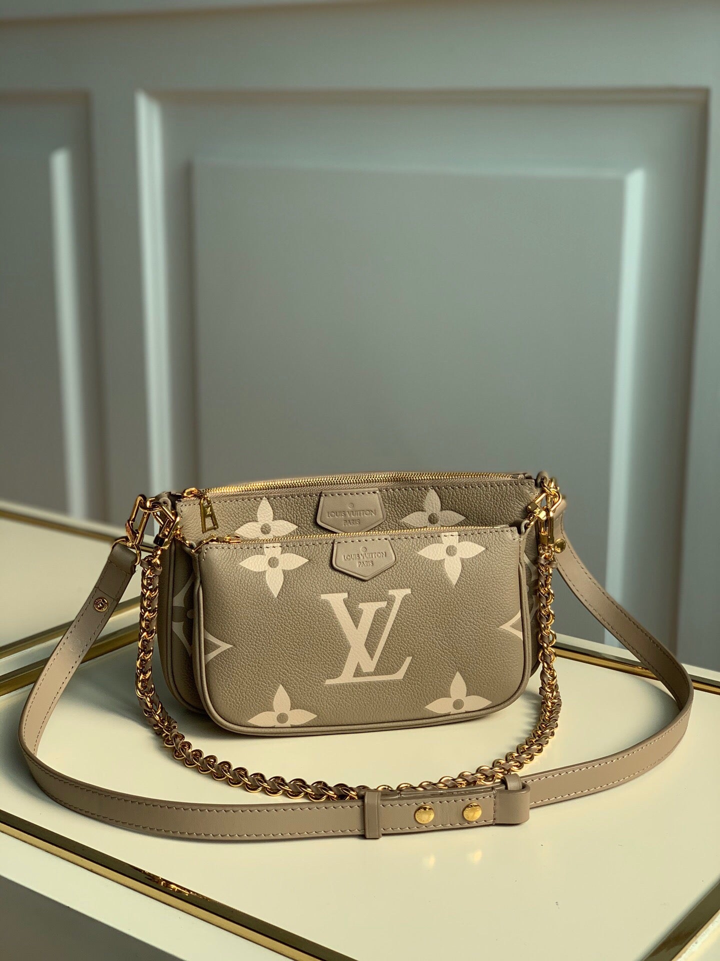 LuxluxHouse Great quality Louis Vuitton Bag Top Quality 24 x 13.5 x 4 cm Free shipping