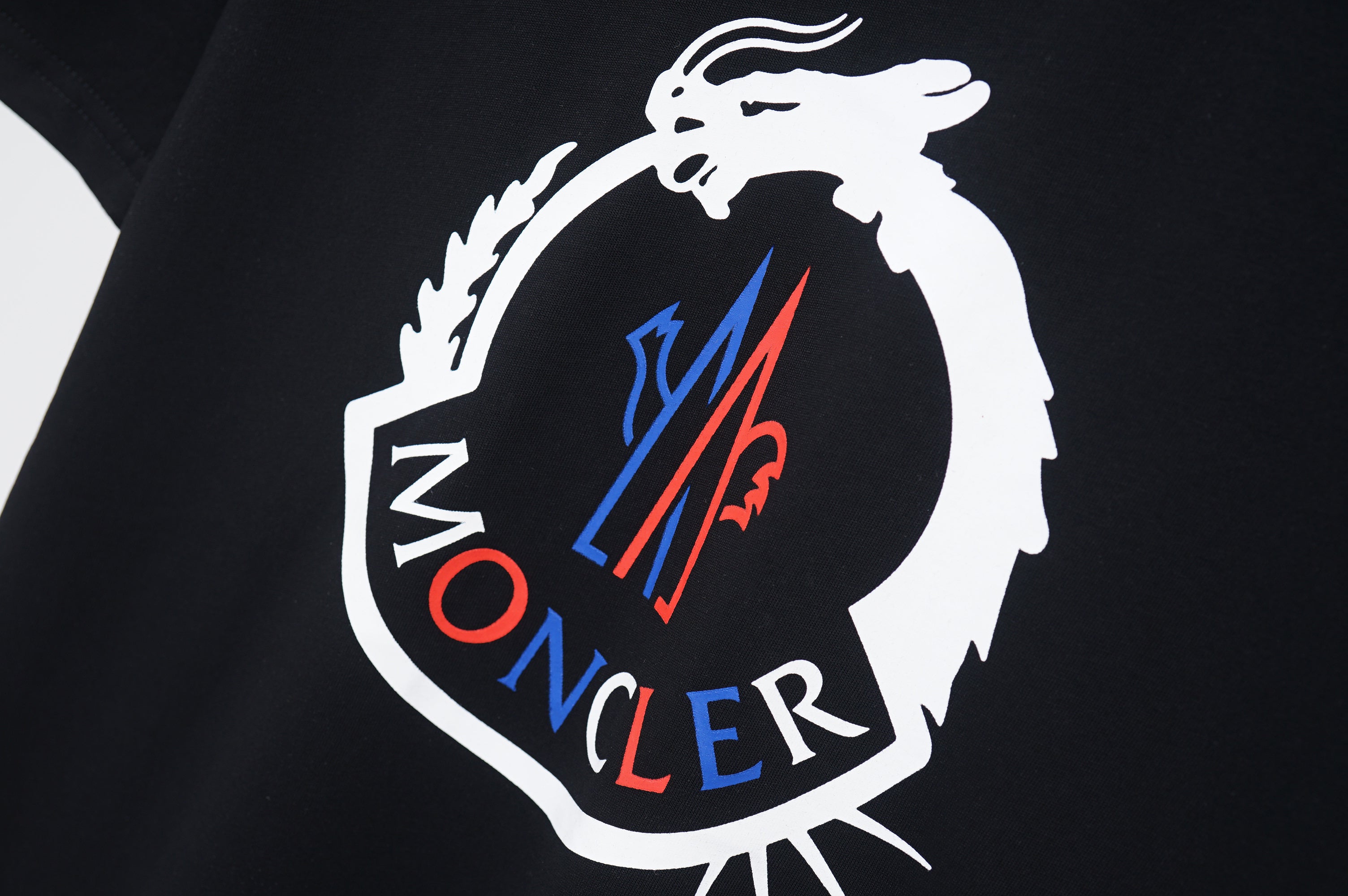 LuxluxHouse Best Quality Clothes T-shirt Moncler
