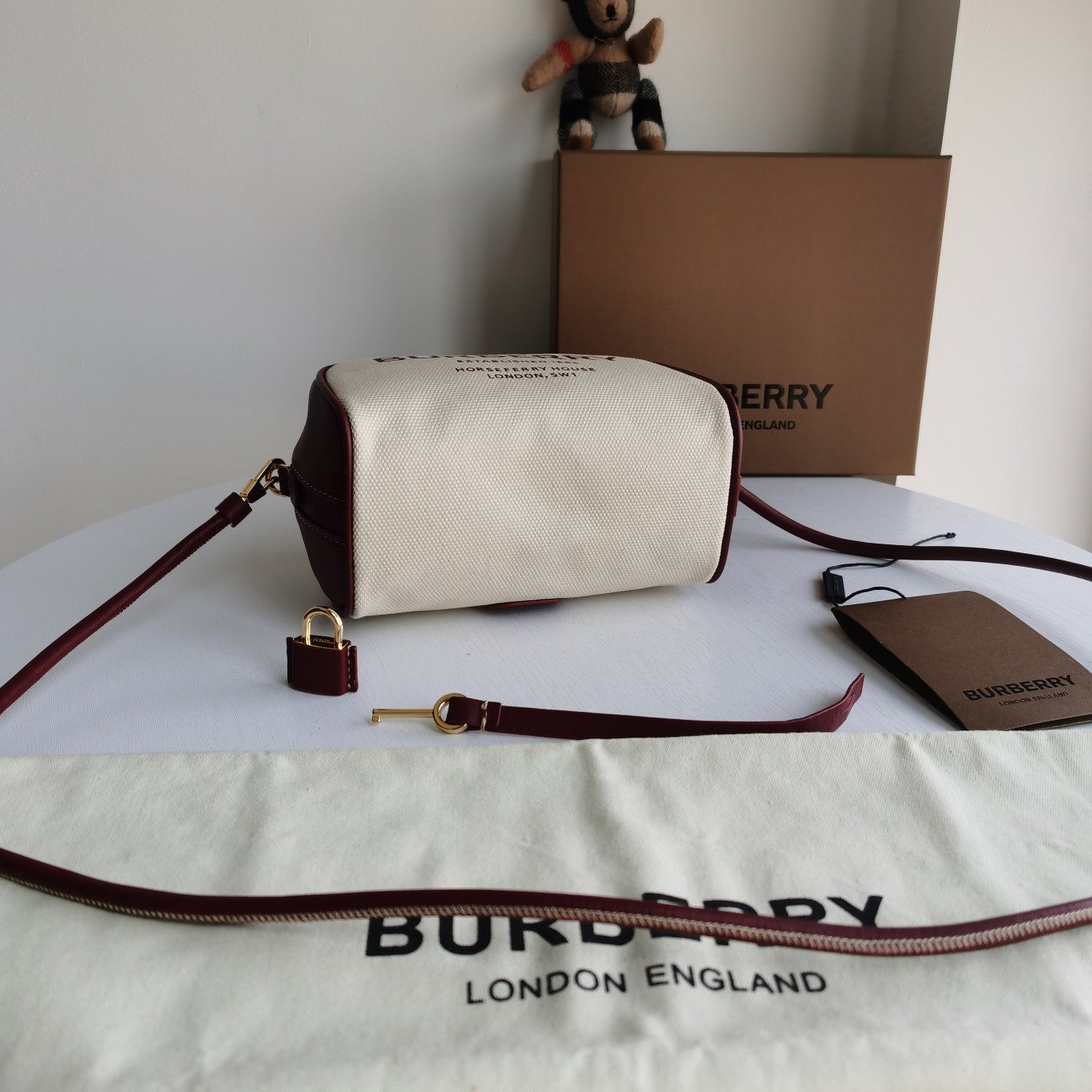 LuxluxHouse Great quality Burberry Bag Top Quality 18*8*11cm Free shipping