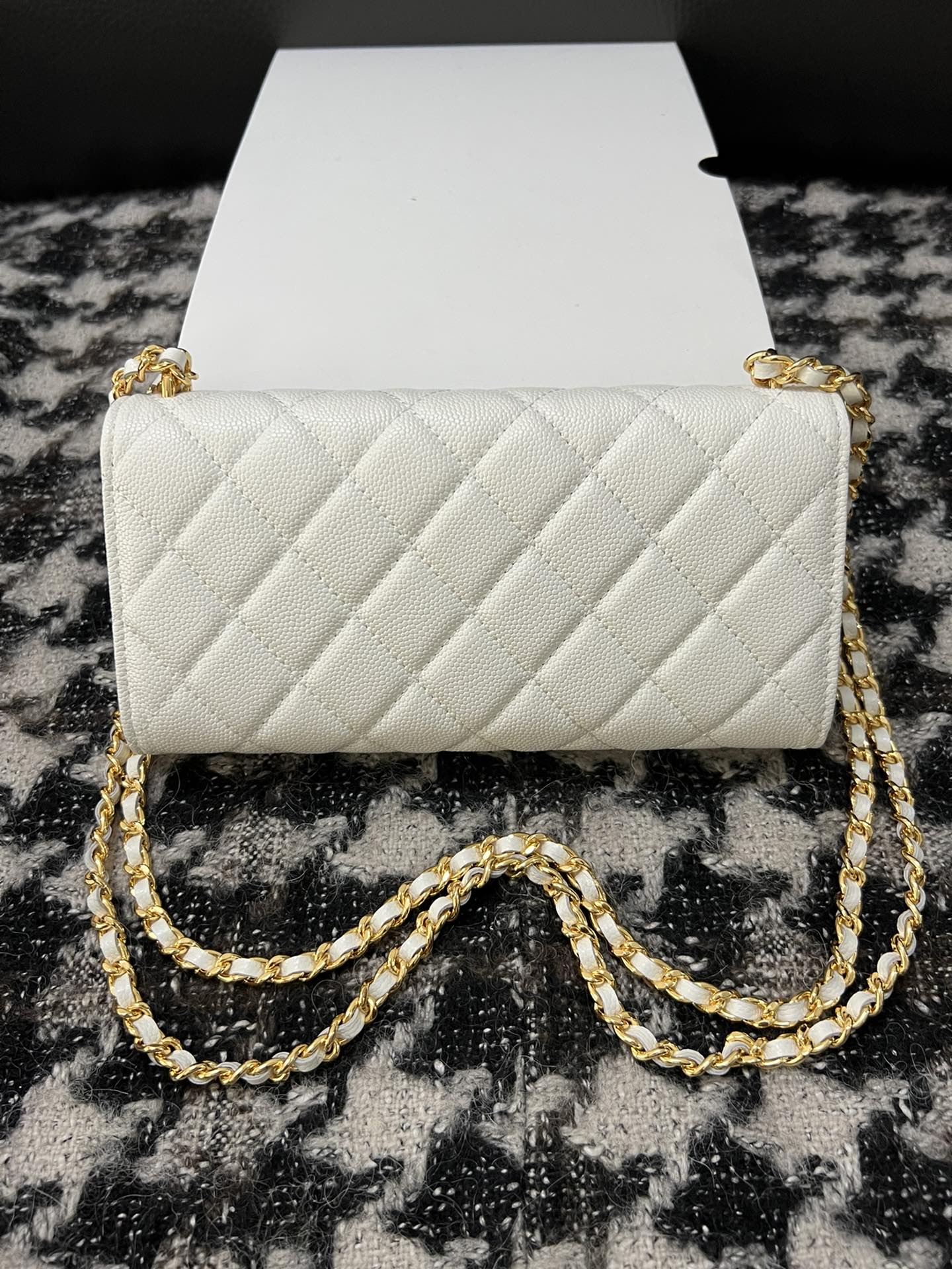 LuxluxHouse Great quality Chanel Bag Top Quality 10.5*19.6*6CM Free shipping