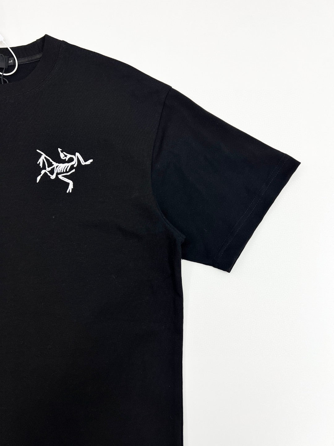 LuxluxHouse Best Quality Clothes T-shirt Arcteryx