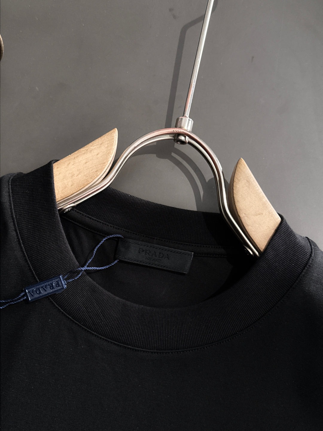 LuxluxHouse Best Quality Clothes T-shirt Prada