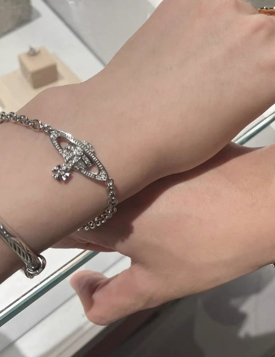 LuxluxHouse Best Quality Accessories Bracelet Vivienne Westwood