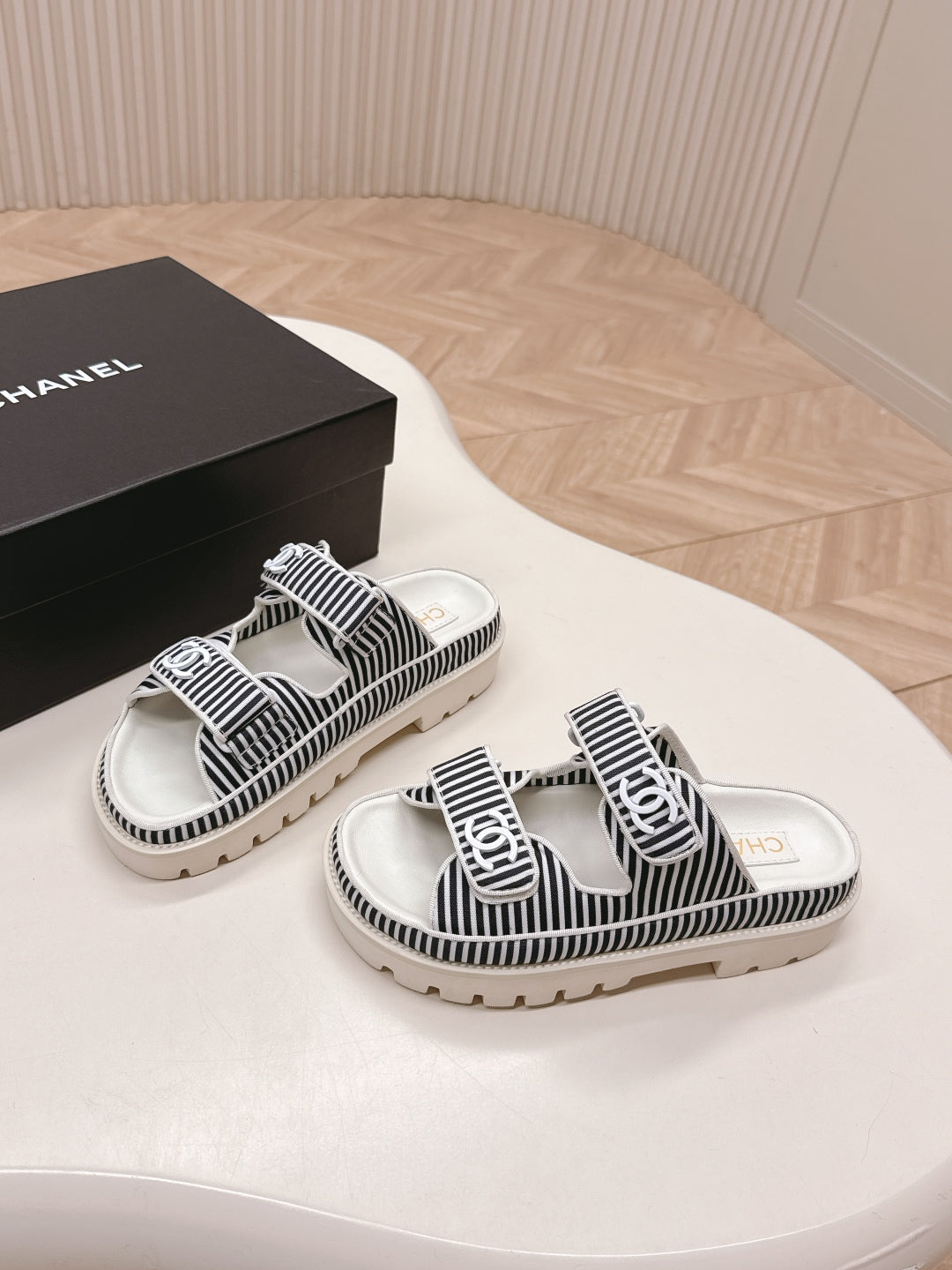 LuxluxHouse Best Quality Chanel Sandals