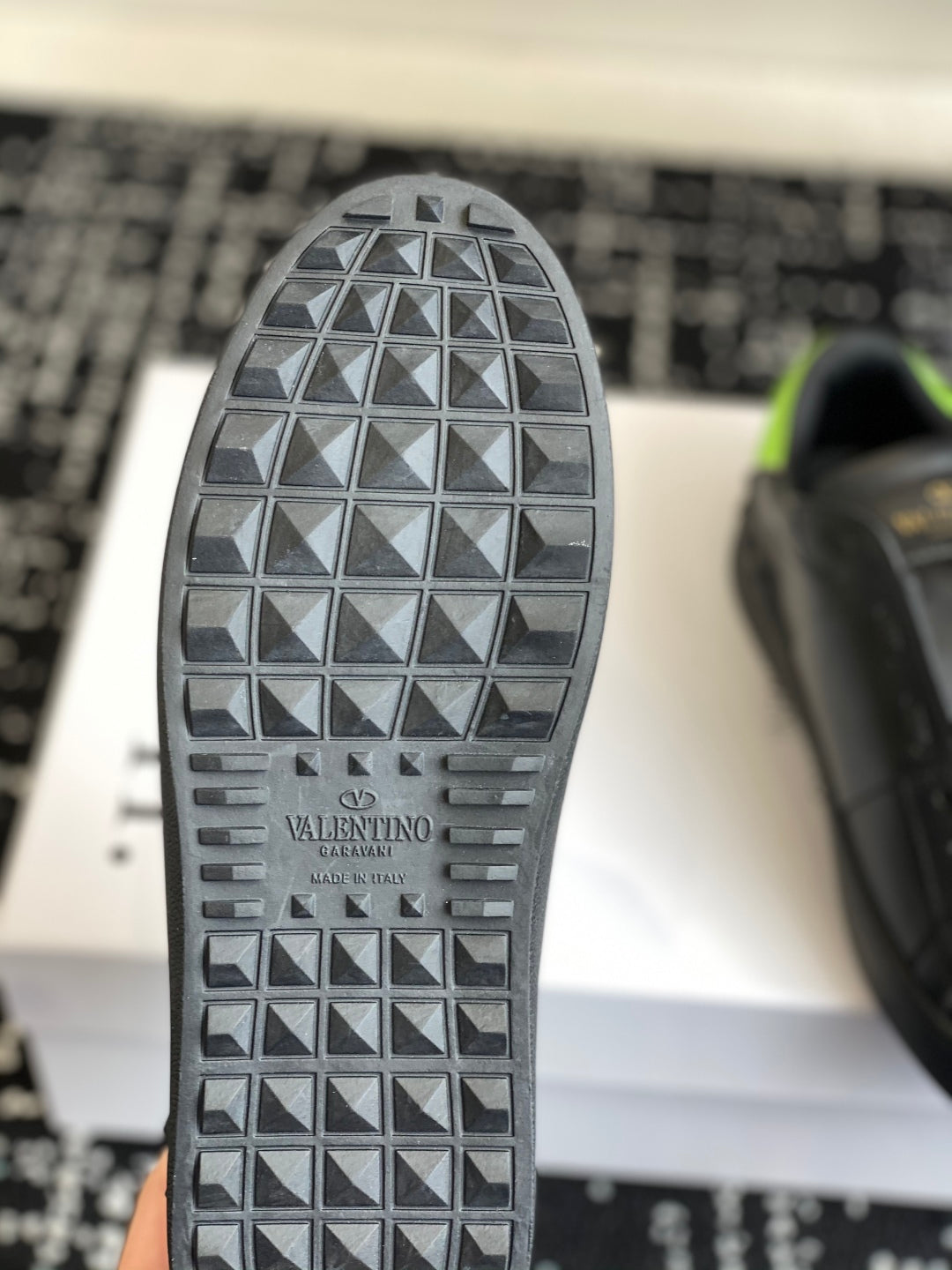 LuxluxHouse Best Quality Shoes Valentino