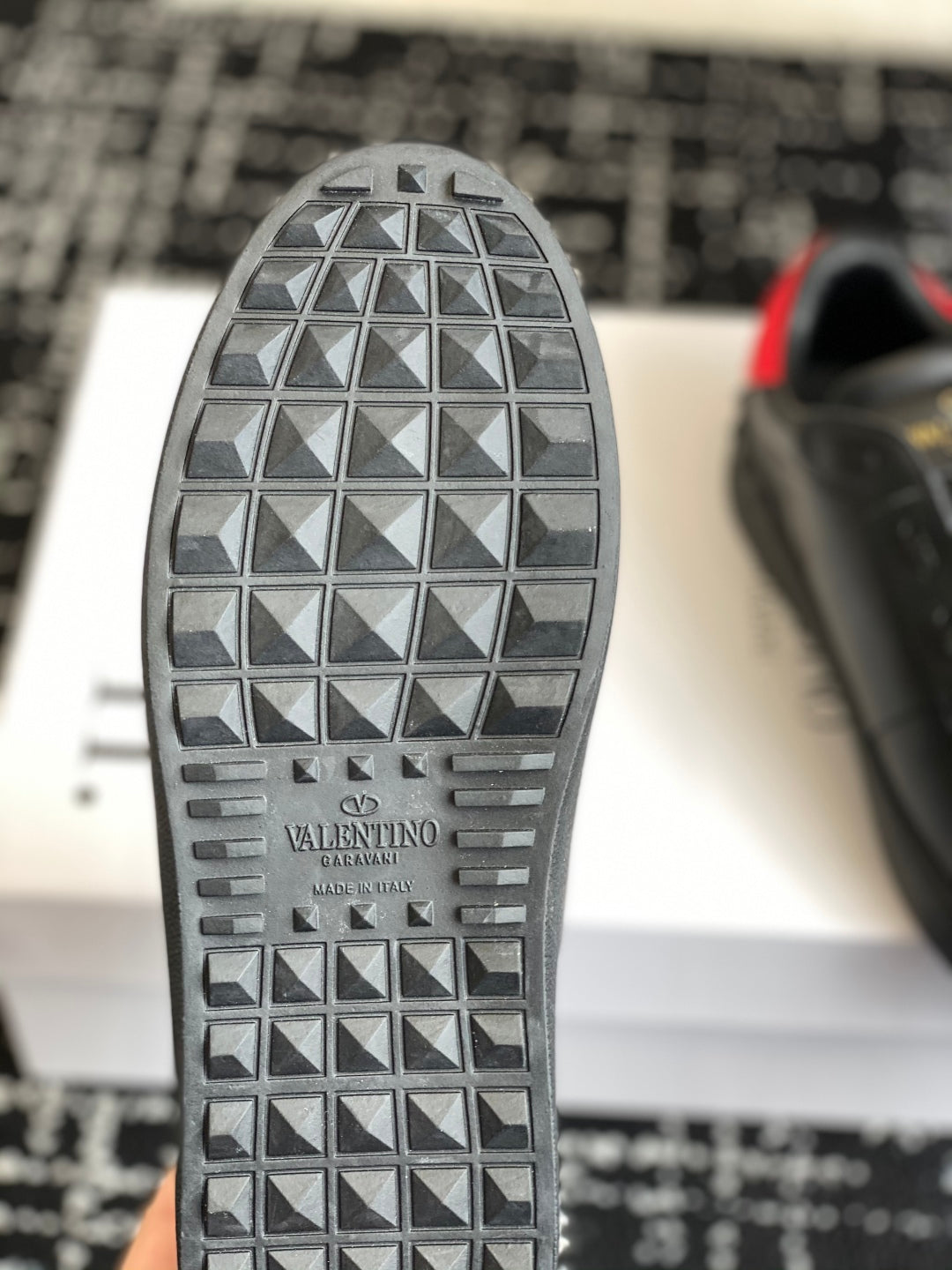 LuxluxHouse Best Quality Shoes Valentino