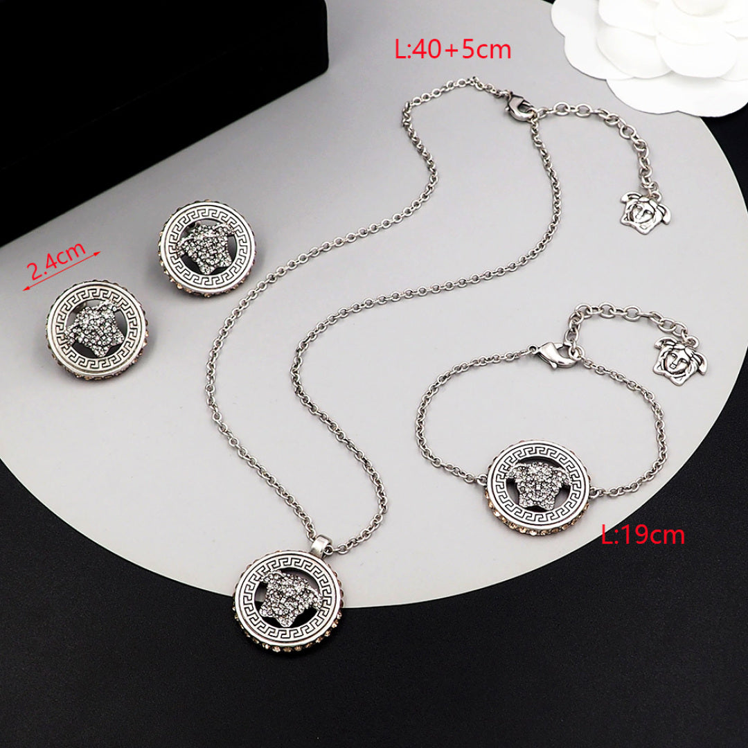 LuxluxHouse Best Quality Accessories Versace