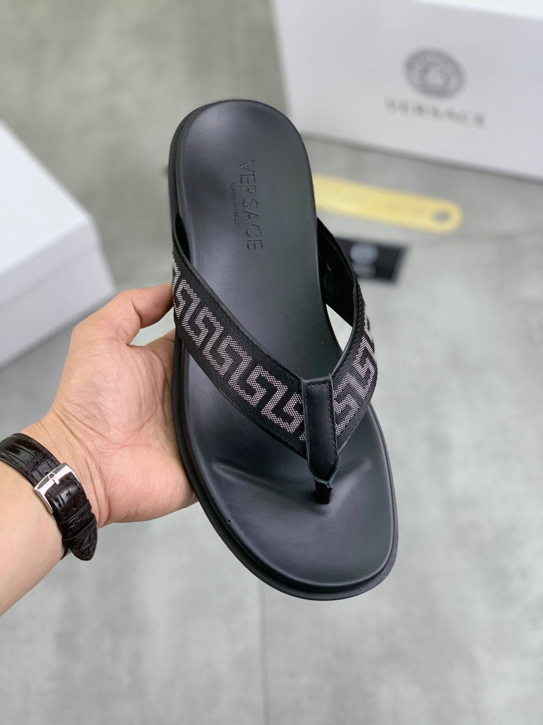 LuxluxHouse Best Quality Sandals Versace