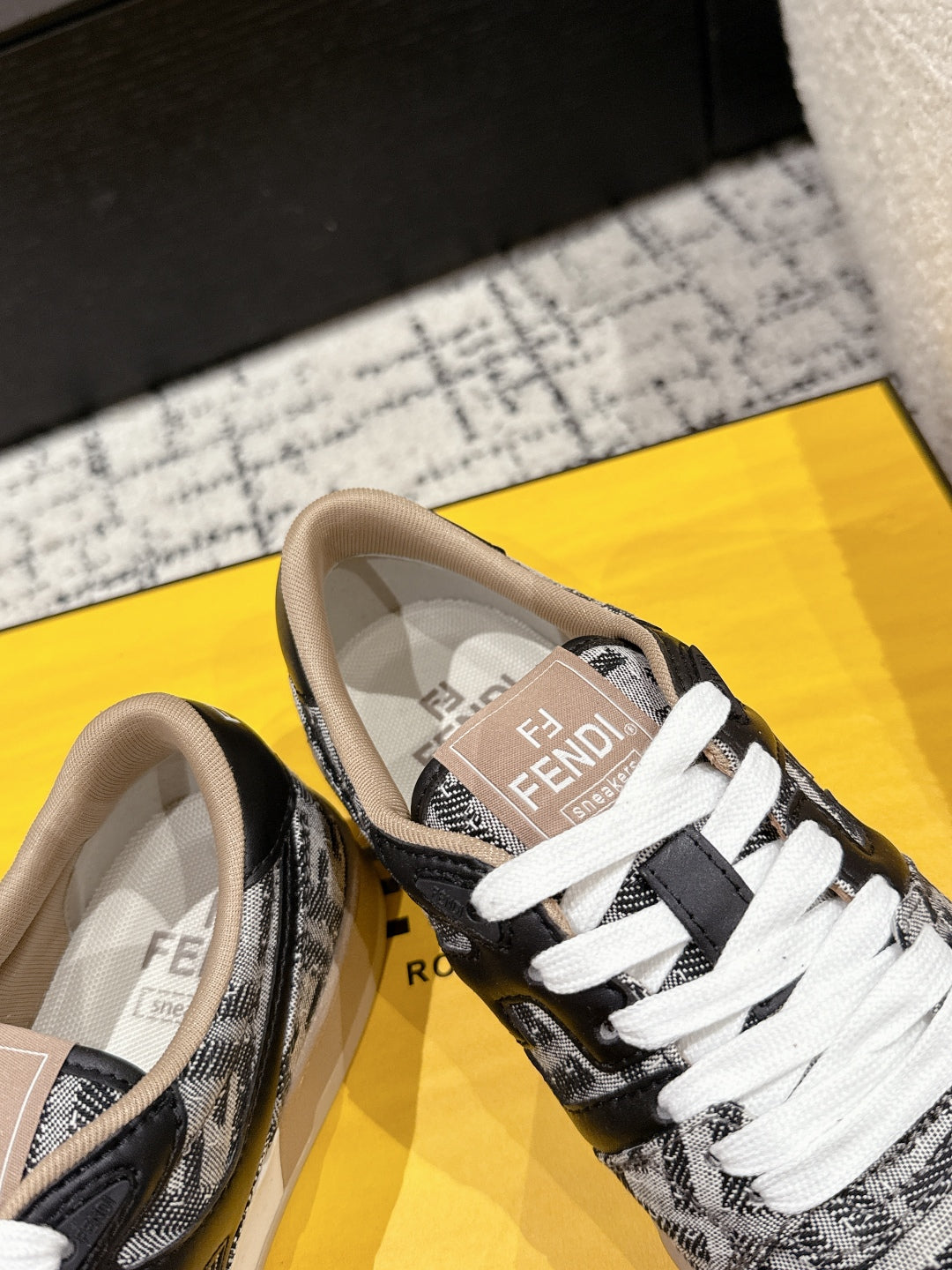 LuxluxHouse Best Quality Shoes Fendi