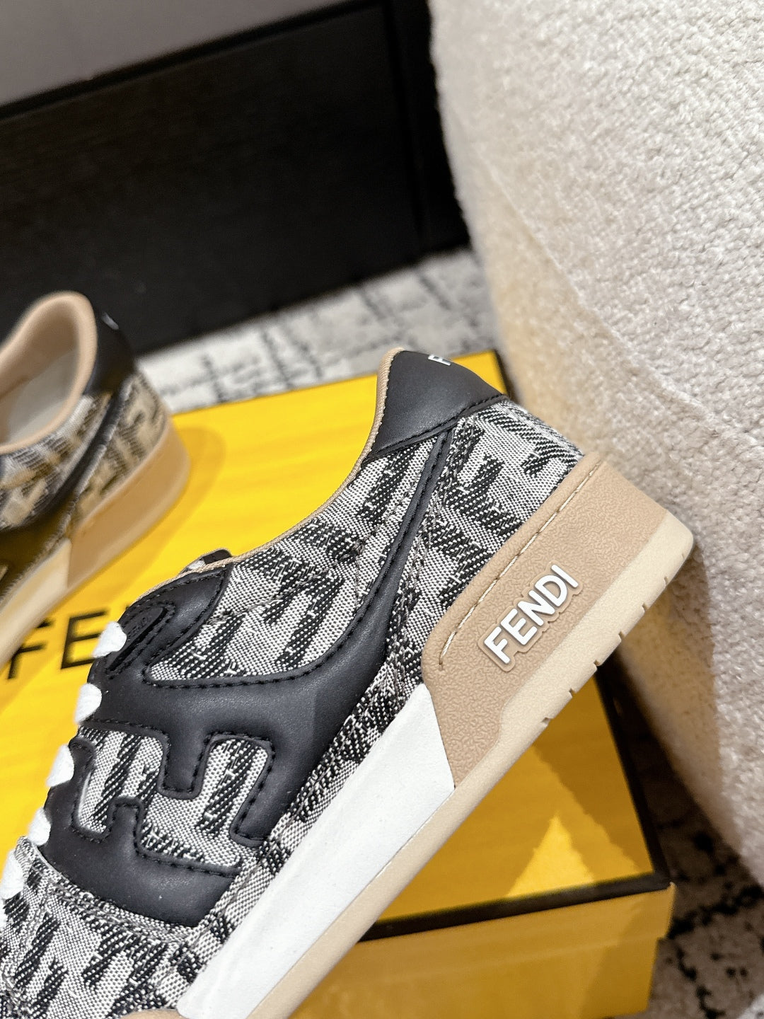 LuxluxHouse Best Quality Shoes Fendi