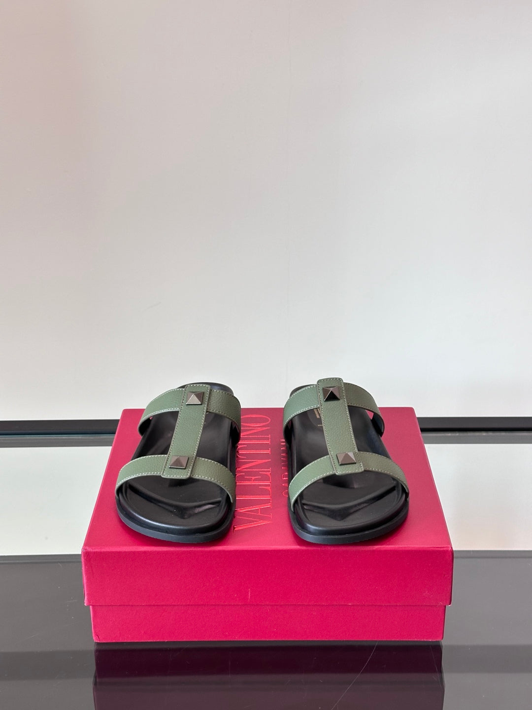 LuxluxHouse Best Quality Sandals Valentino