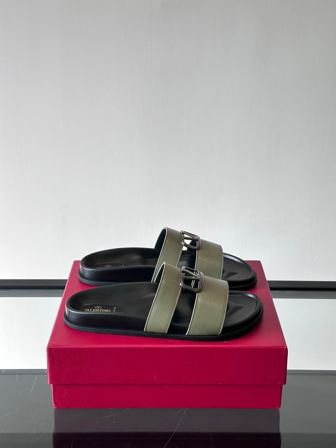 LuxluxHouse Best Quality Sandals Valentino