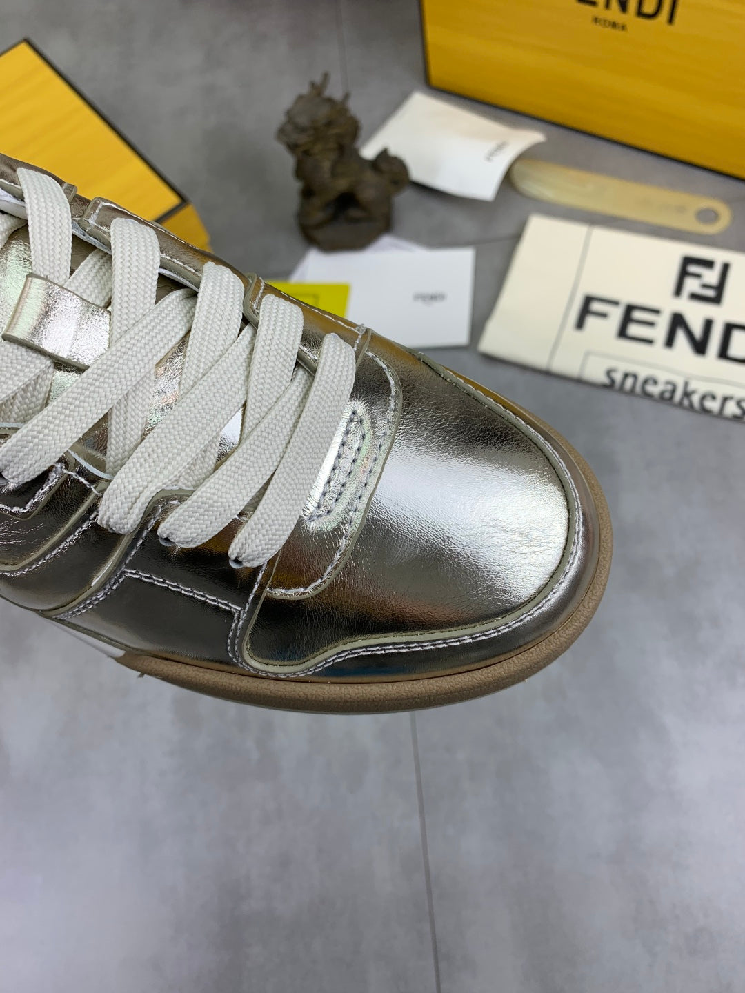 LuxluxHouse Best Quality Shoes Fendi