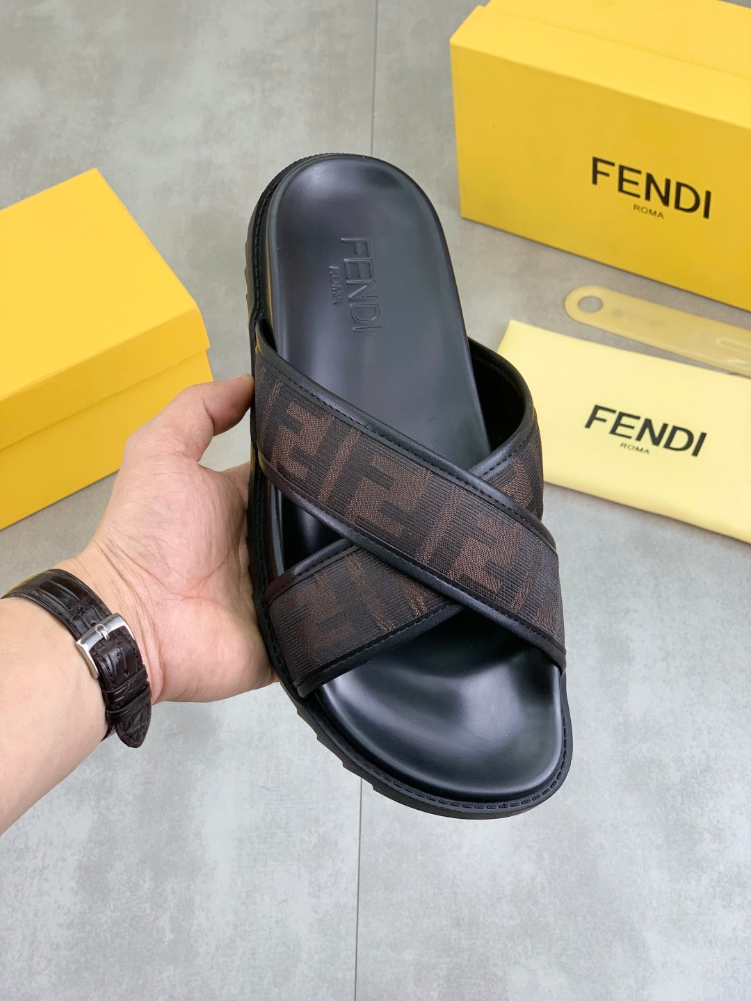 LuxluxHouse Best Quality Sandals Fendi