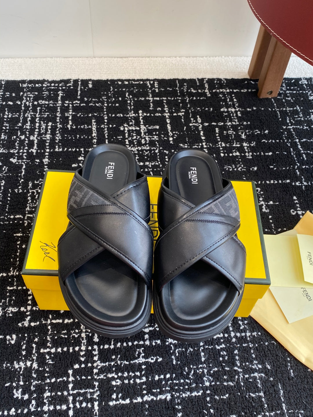 LuxluxHouse Best Quality Sandals Fendi