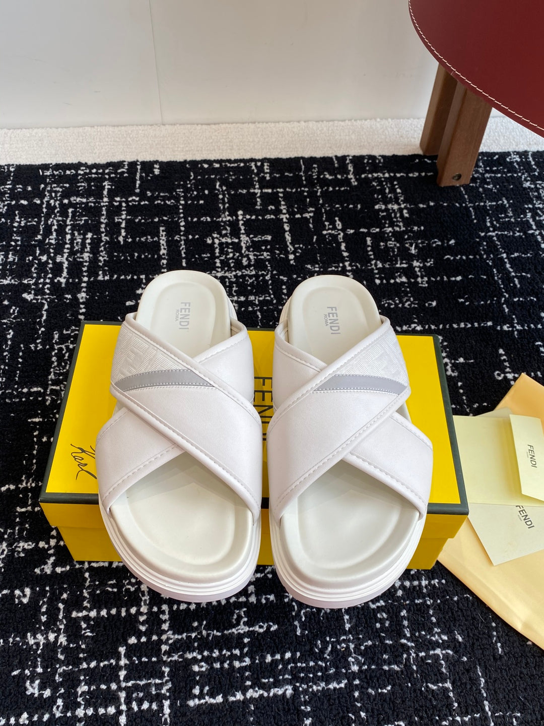 LuxluxHouse Best Quality Sandals Fendi