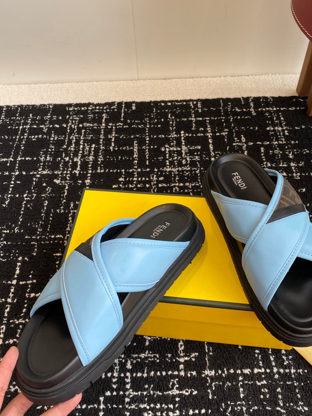 LuxluxHouse Best Quality Sandals Fendi