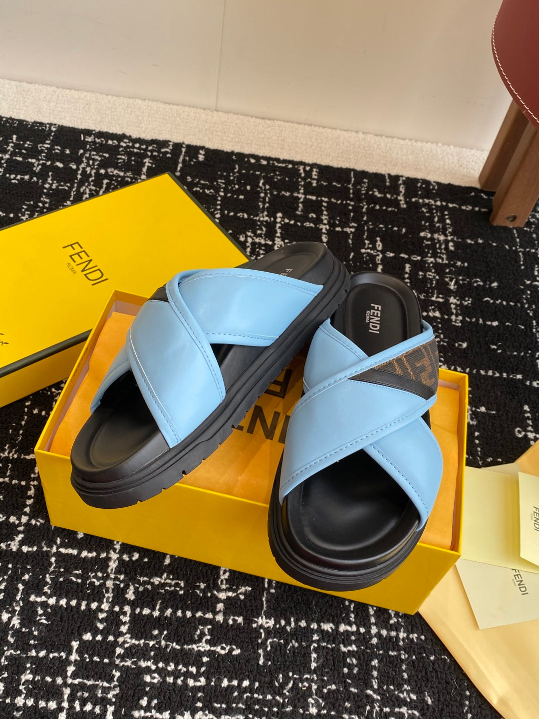 LuxluxHouse Best Quality Sandals Fendi