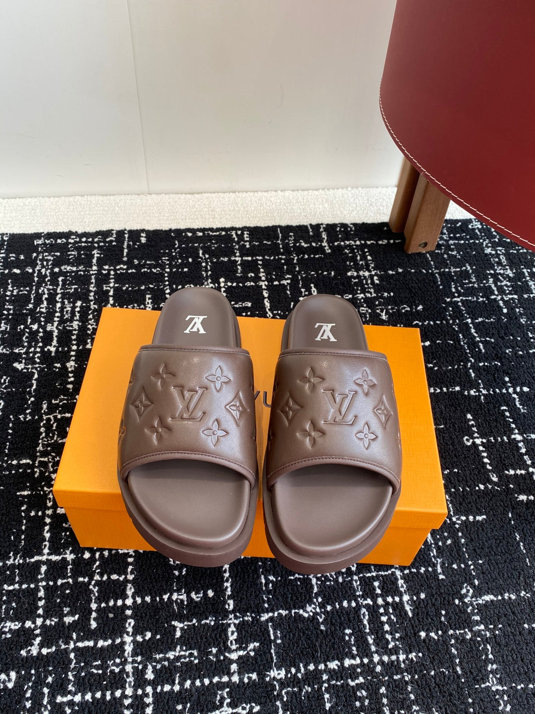 LuxluxHouse Best Quality Sandals Louis Vuitton