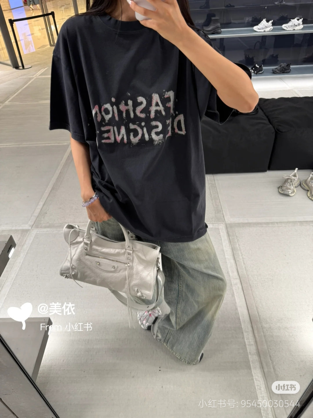 LuxluxHouse Best Quality Clothes Balenciaga T-shirt