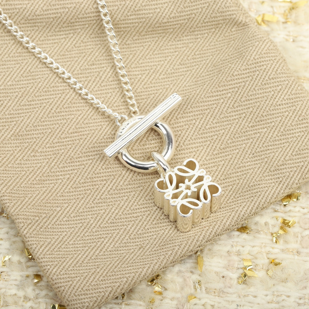 LuxluxHouse Best Quality Accessories Necklace Loewe