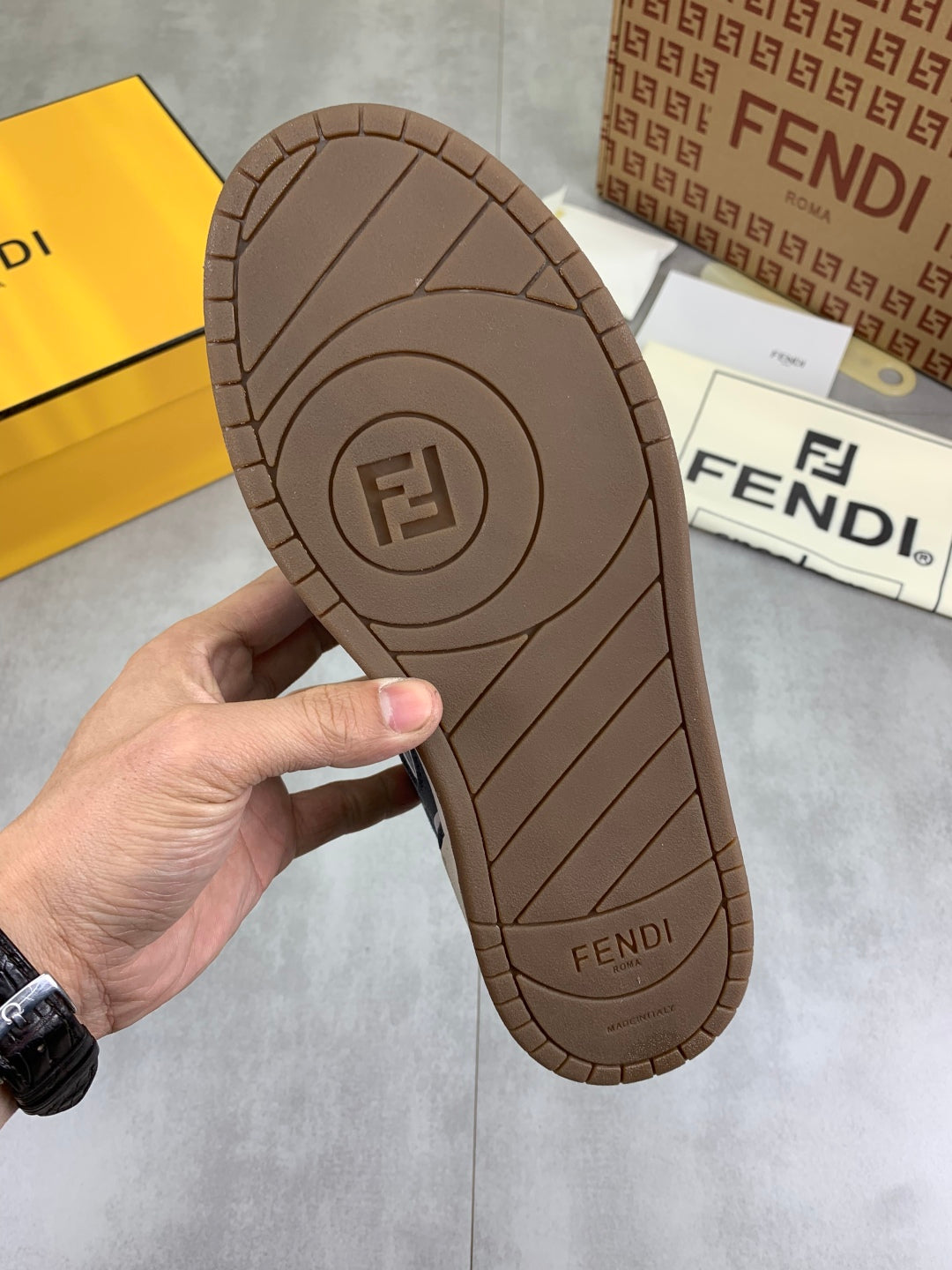 LuxluxHouse Best Quality Shoes Fendi