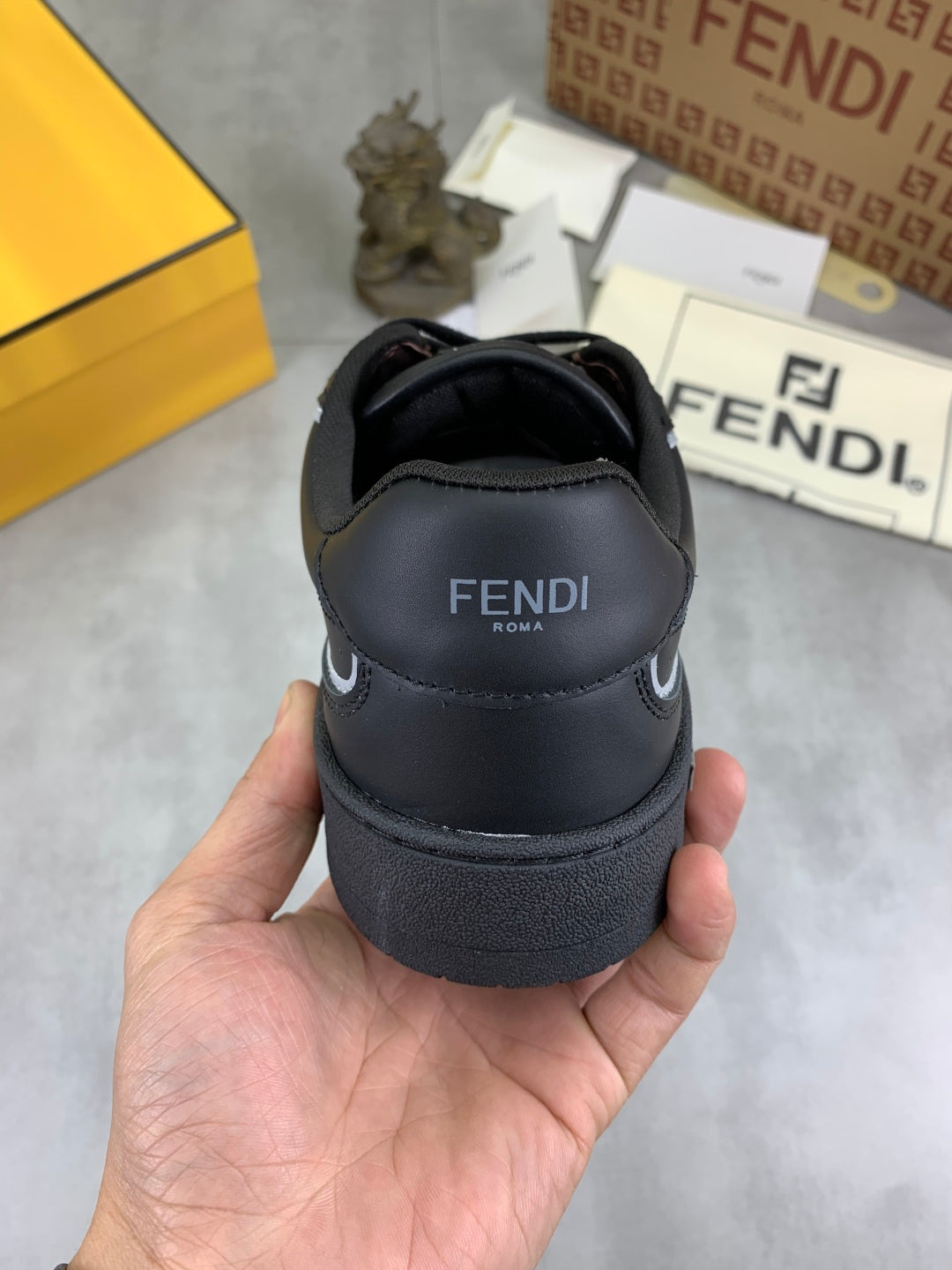 LuxluxHouse Best Quality Shoes Fendi