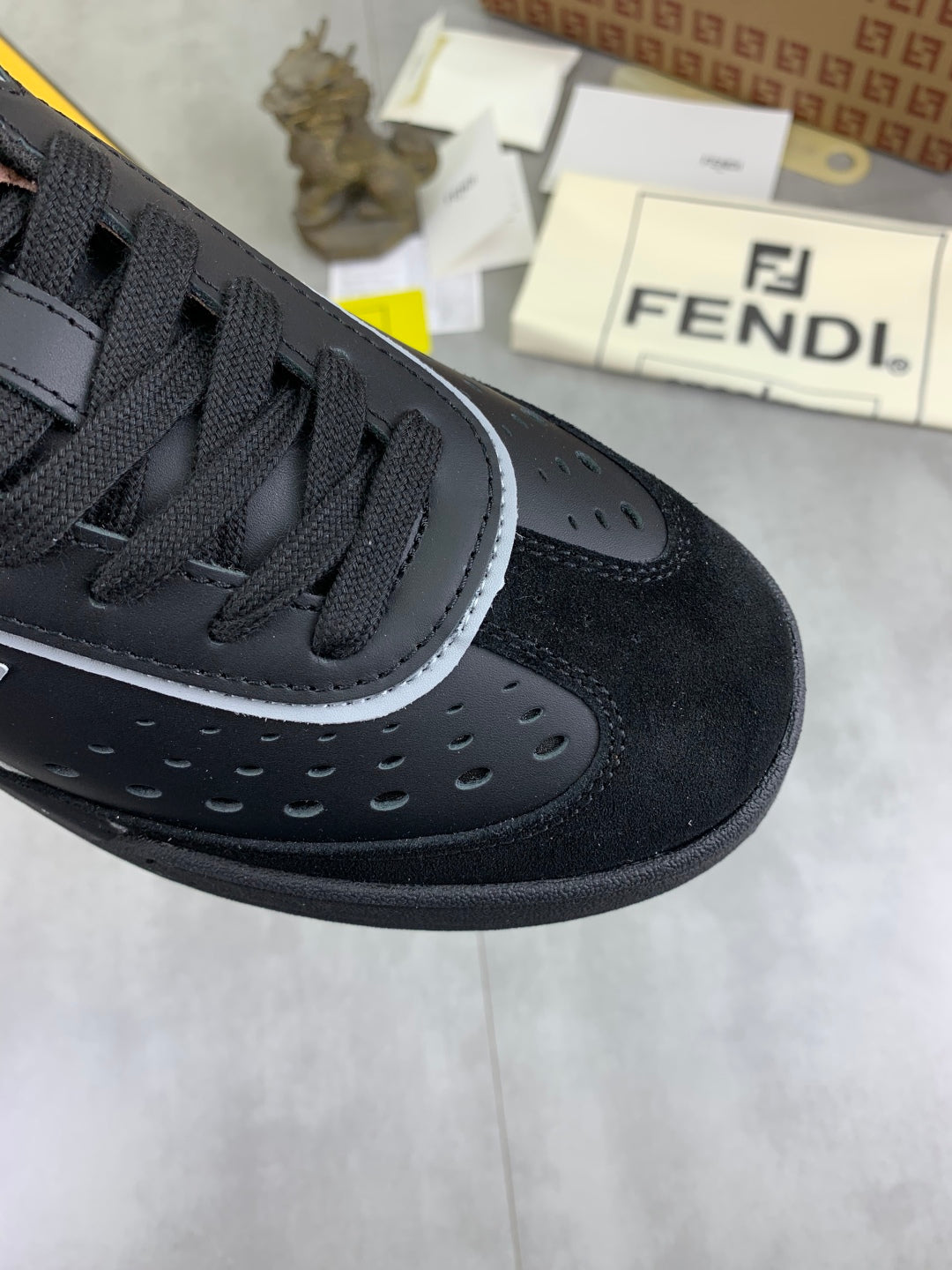 LuxluxHouse Best Quality Shoes Fendi
