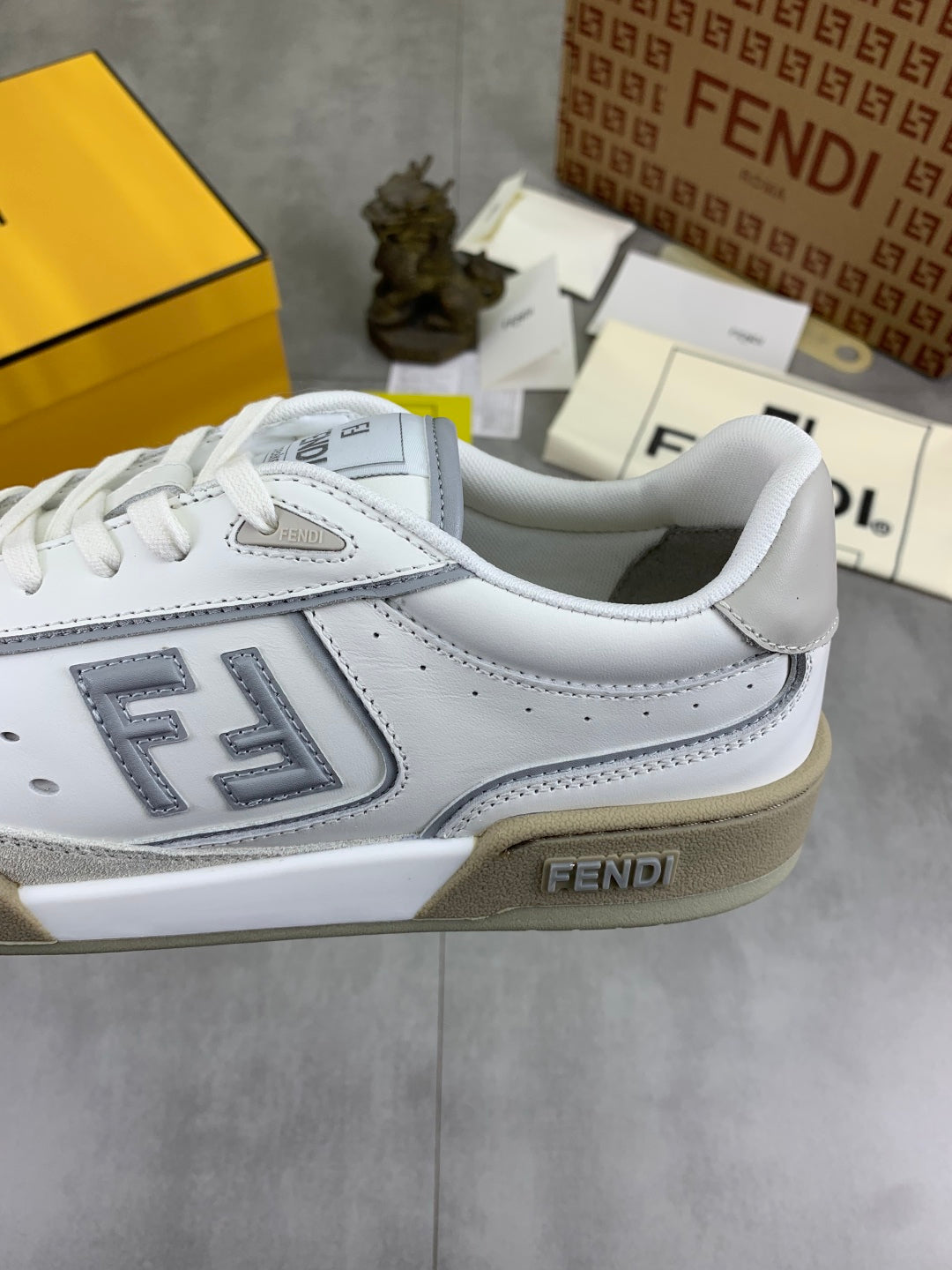 LuxluxHouse Best Quality Shoes Fendi