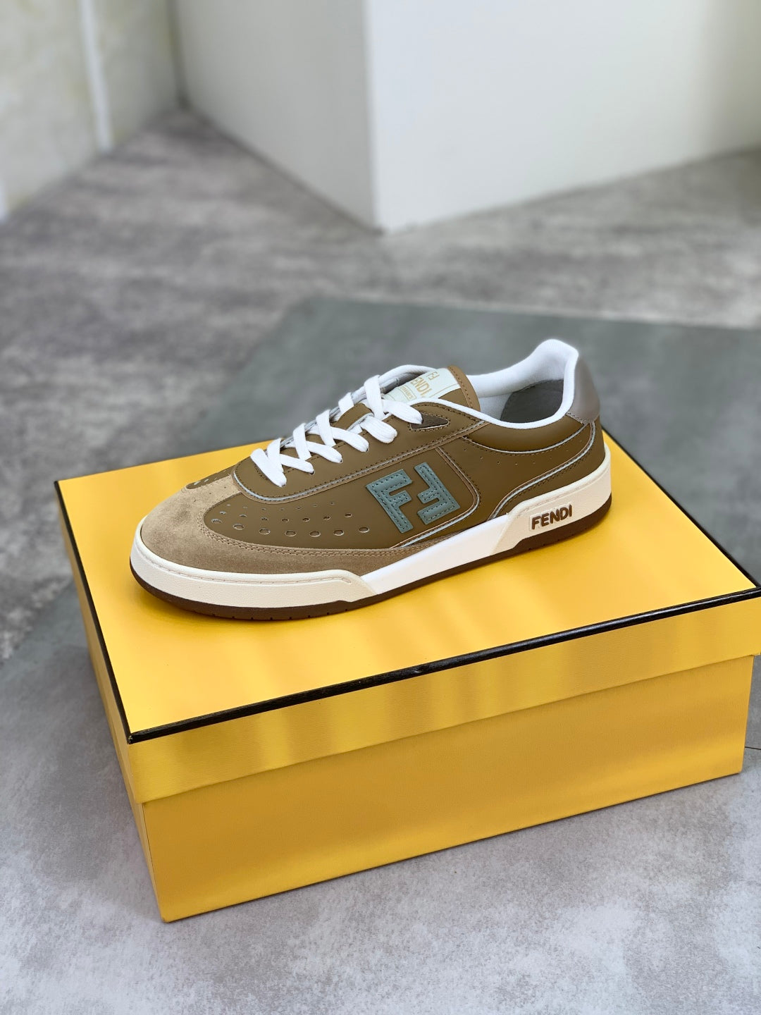 LuxluxHouse Best Quality Shoes Fendi