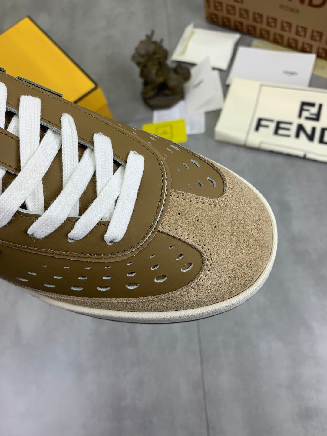 LuxluxHouse Best Quality Shoes Fendi