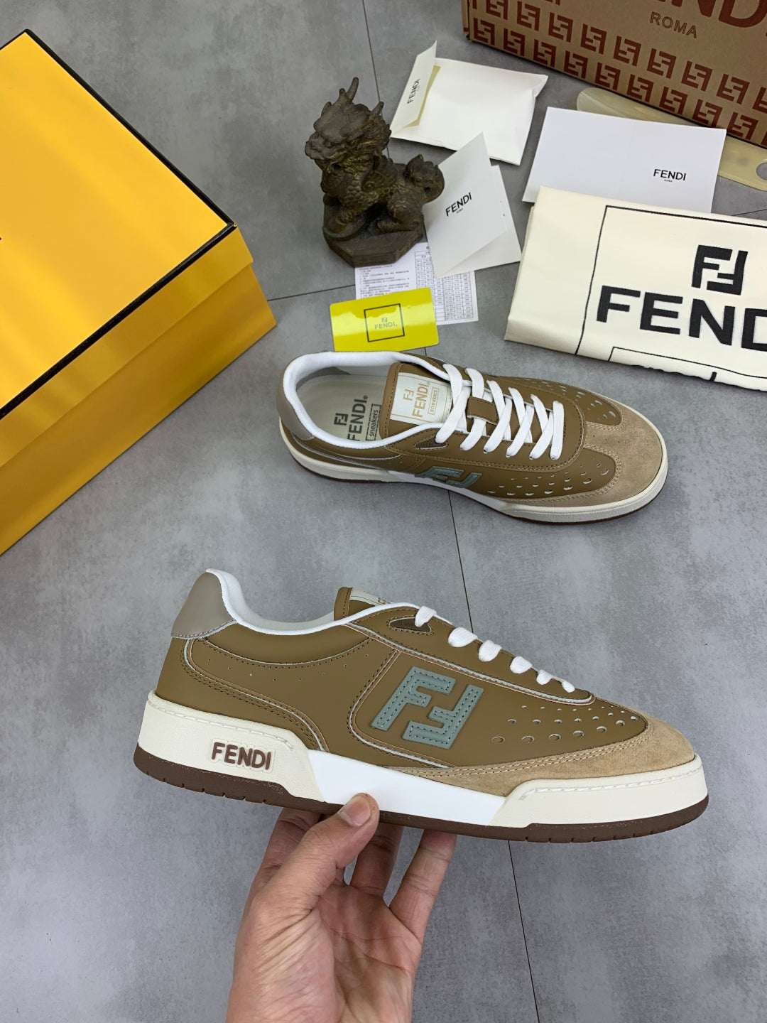 LuxluxHouse Best Quality Shoes Fendi