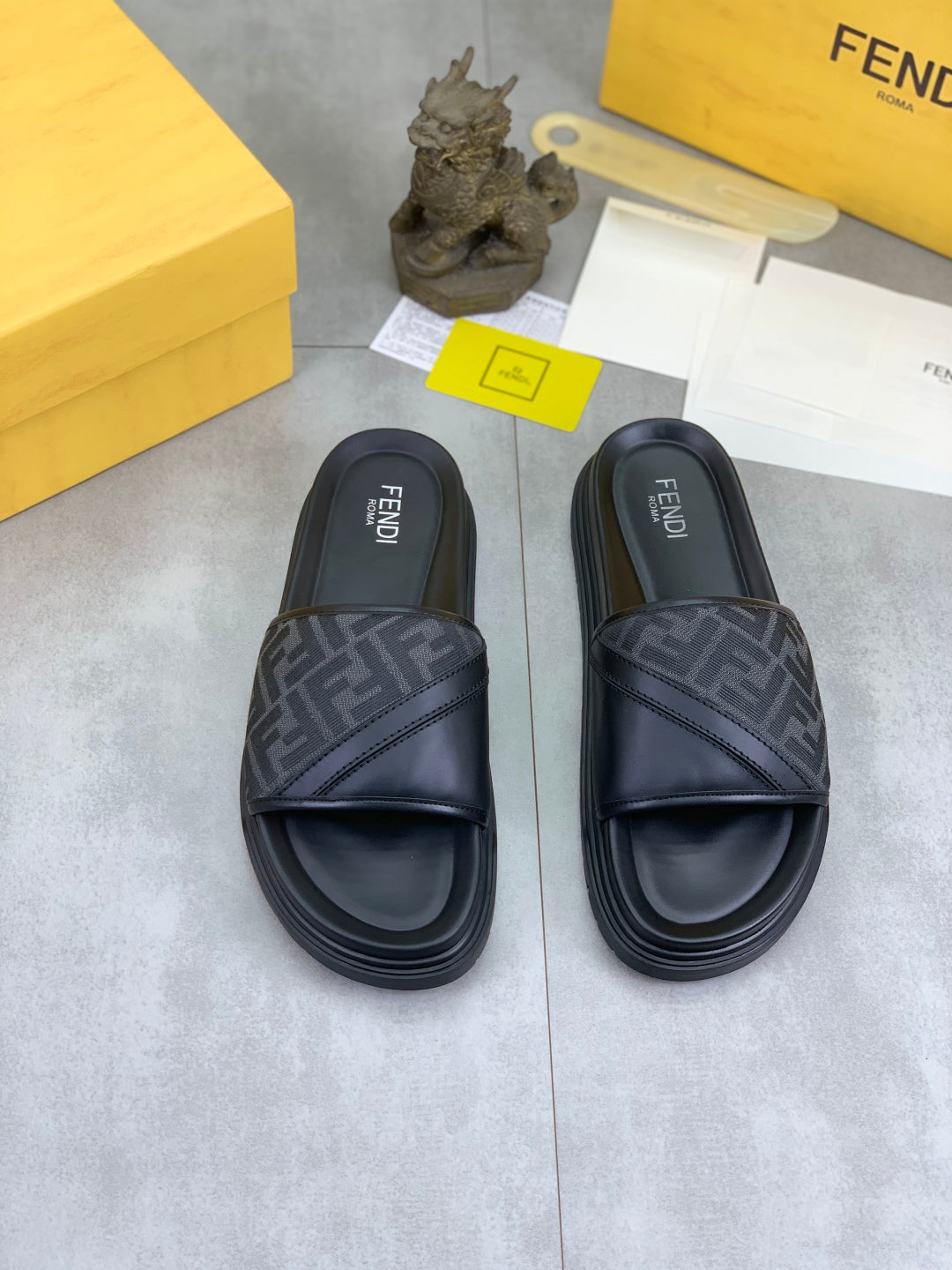 LuxluxHouse Best Quality Sandals Fendi