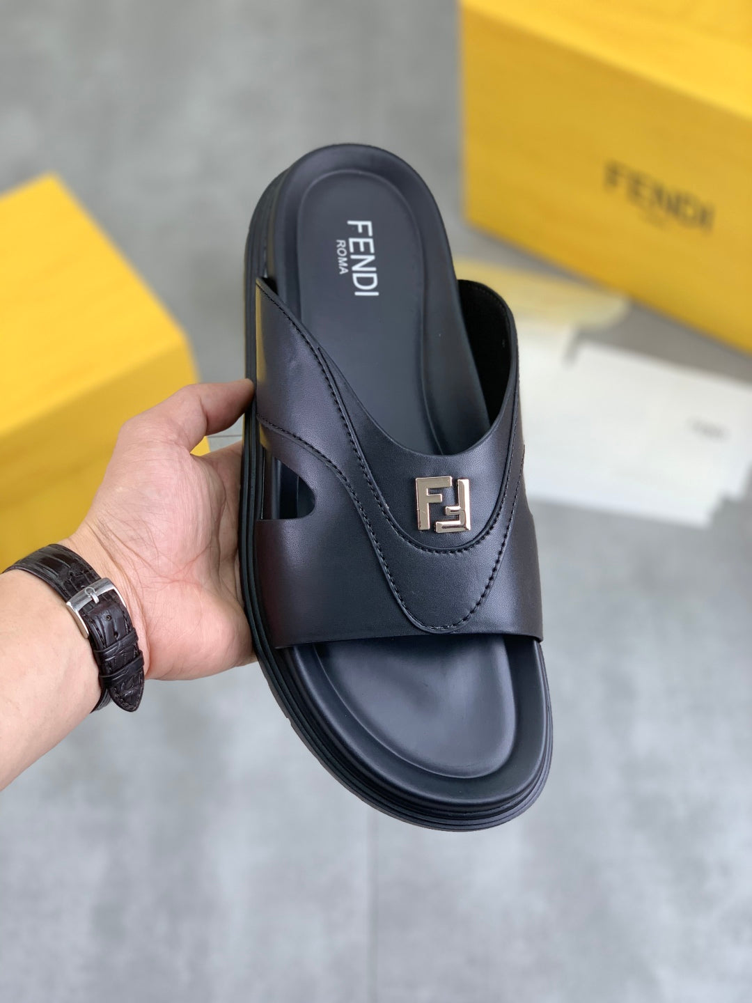 LuxluxHouse Best Quality Sandals Fendi