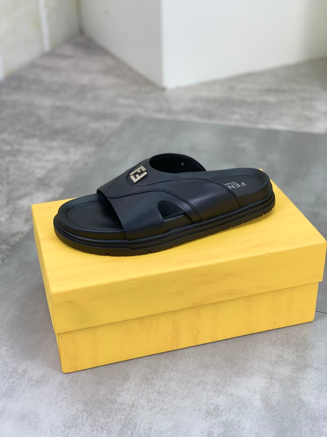 LuxluxHouse Best Quality Sandals Fendi