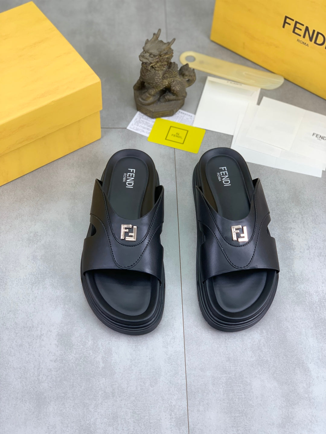 LuxluxHouse Best Quality Sandals Fendi