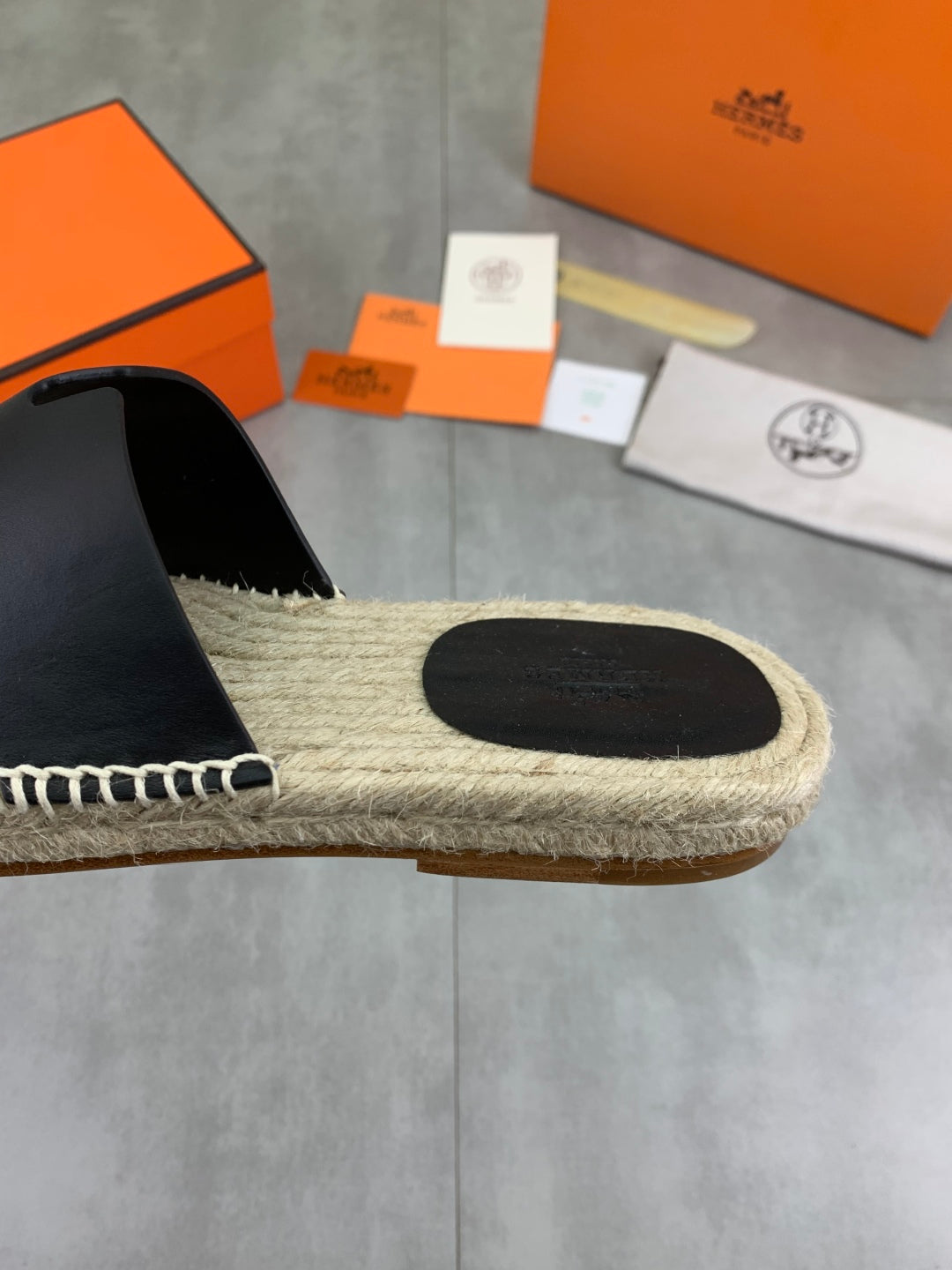 LuxluxHouse Best Quality Sandals Hermes