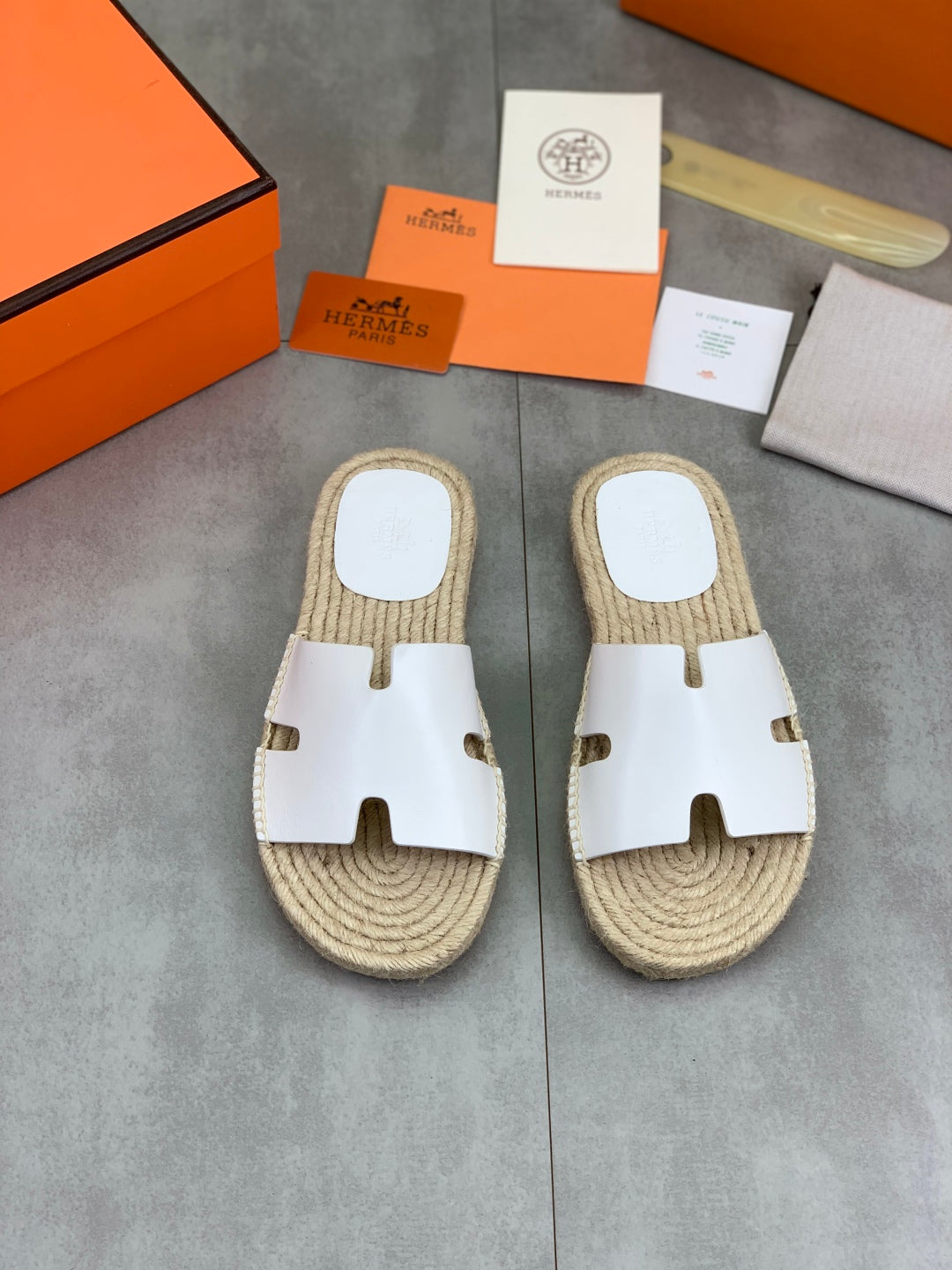 LuxluxHouse Best Quality Sandals Hermes