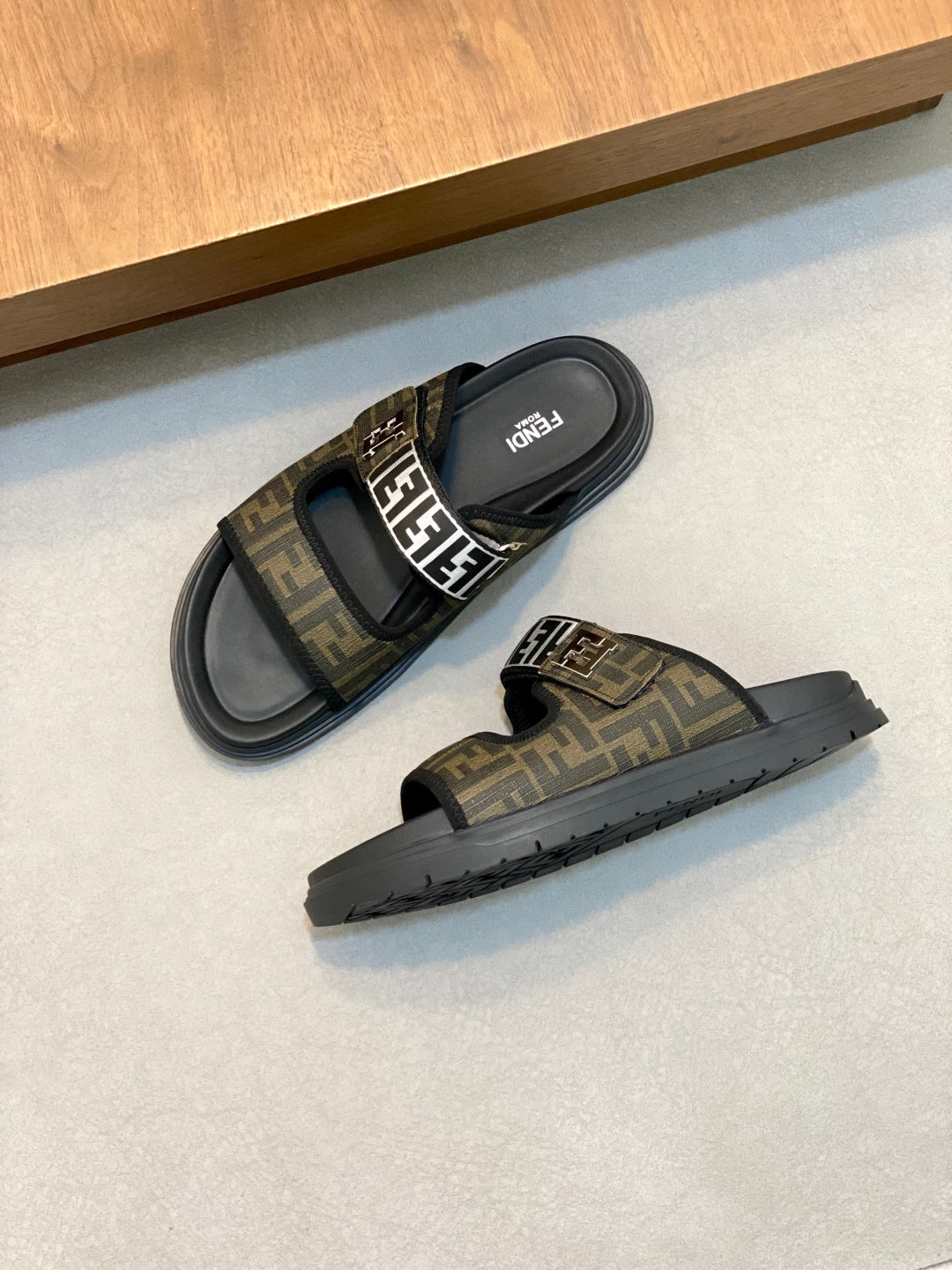 LuxluxHouse Best Quality Sandals Fendi