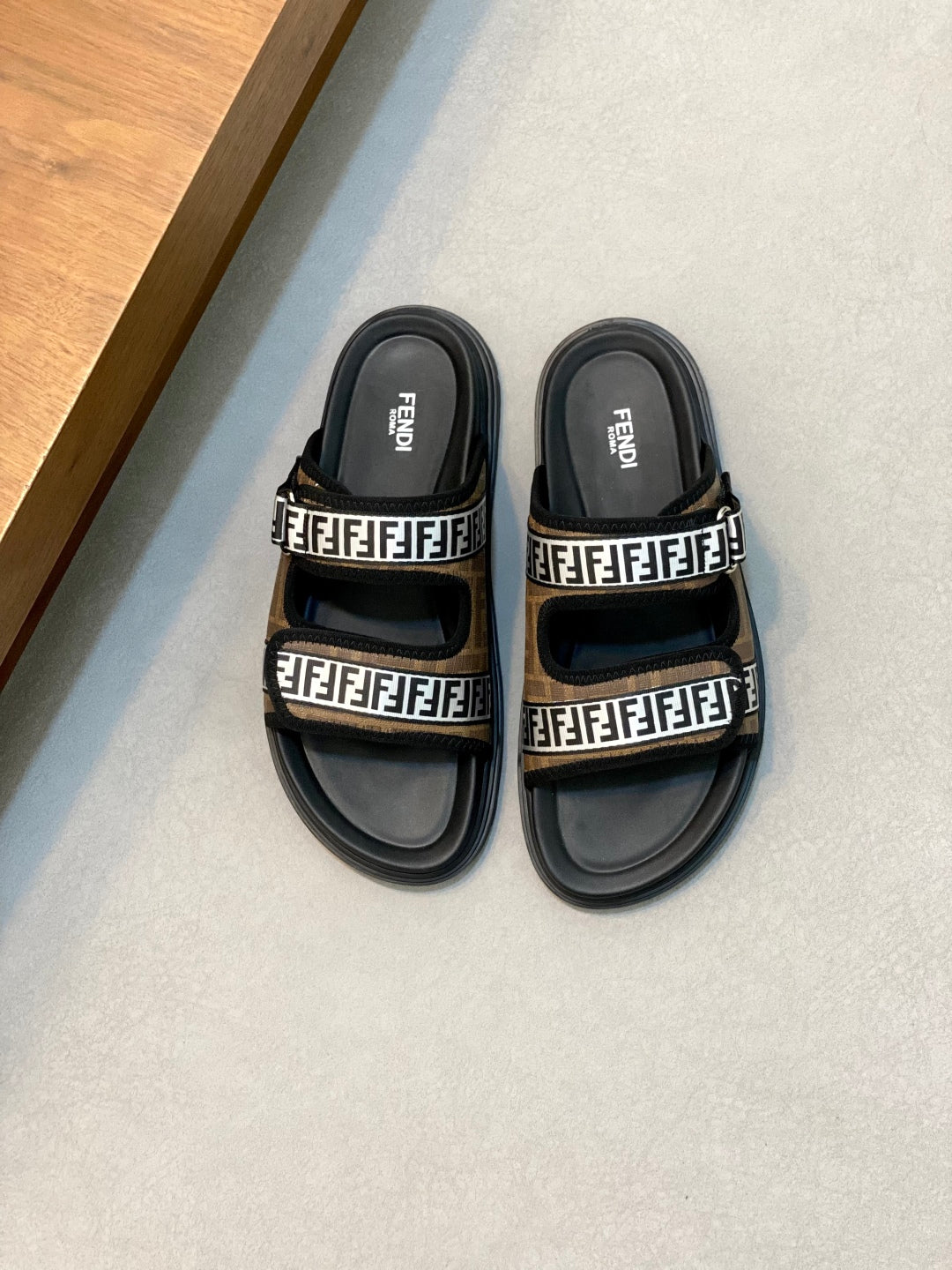LuxluxHouse Best Quality Sandals Fendi
