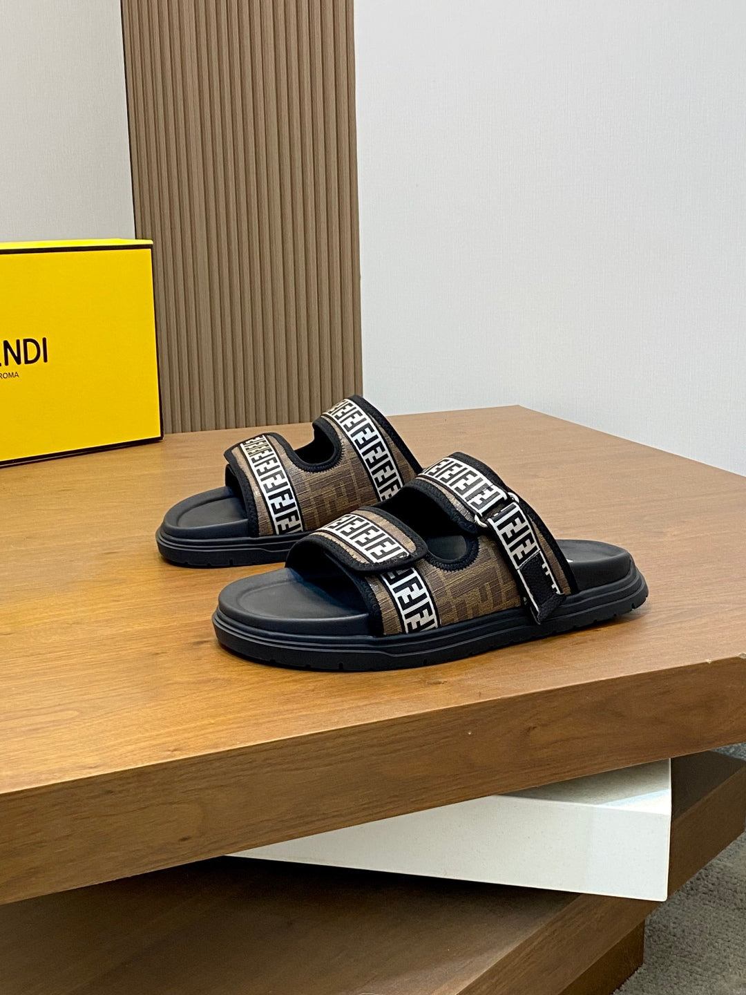 LuxluxHouse Best Quality Sandals Fendi