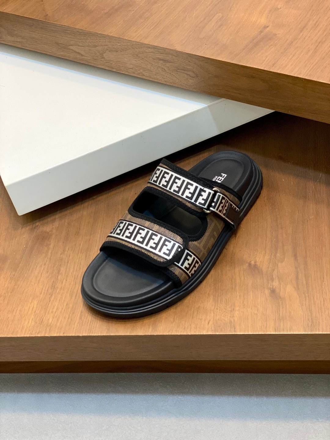 LuxluxHouse Best Quality Sandals Fendi