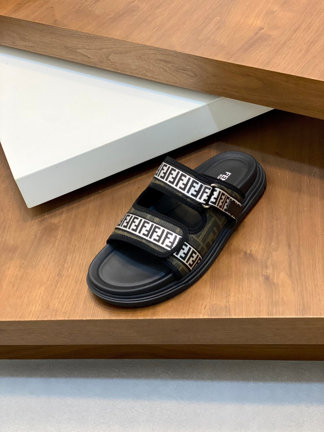 LuxluxHouse Best Quality Sandals Fendi