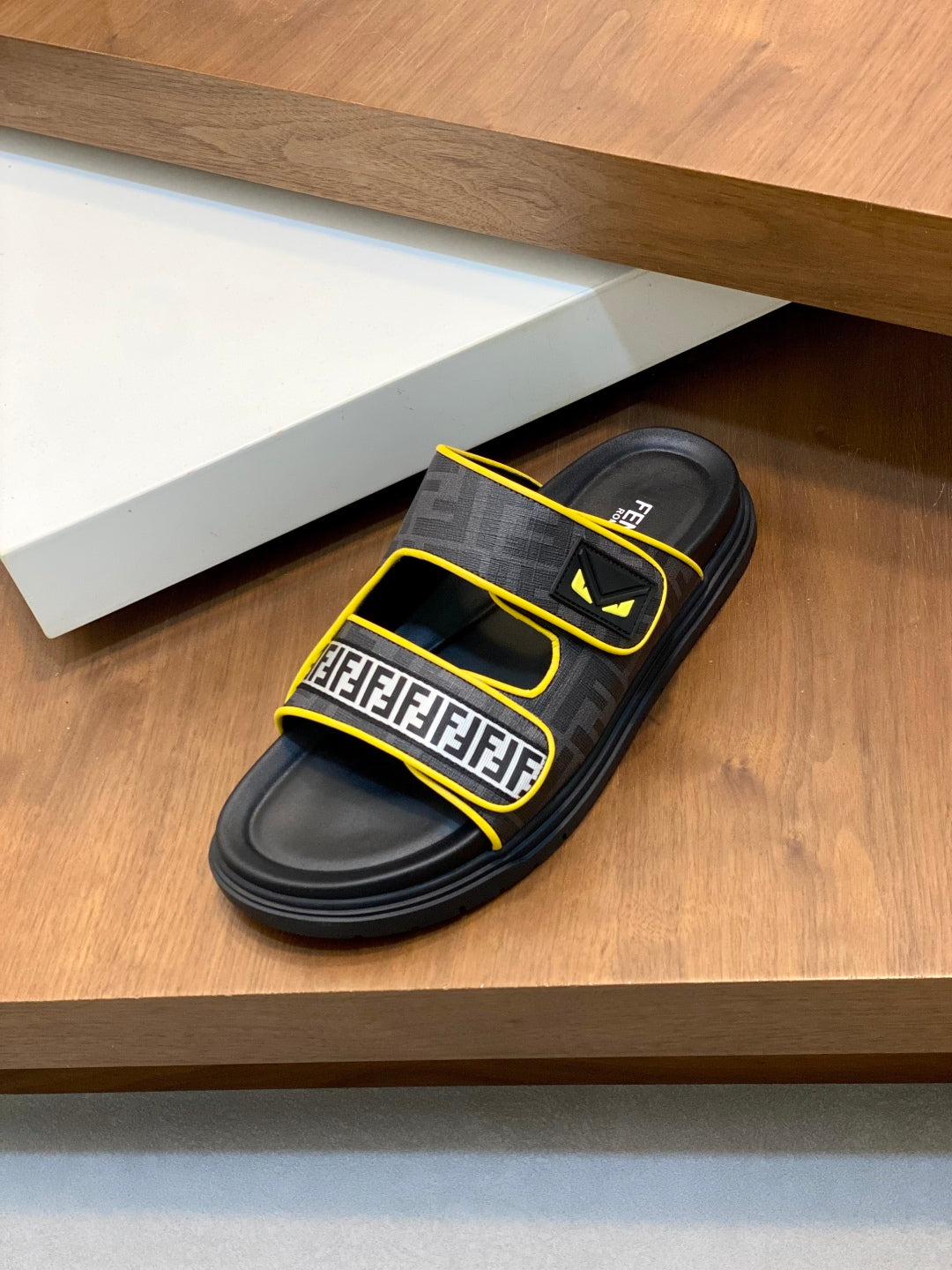 LuxluxHouse Best Quality Sandals Fendi