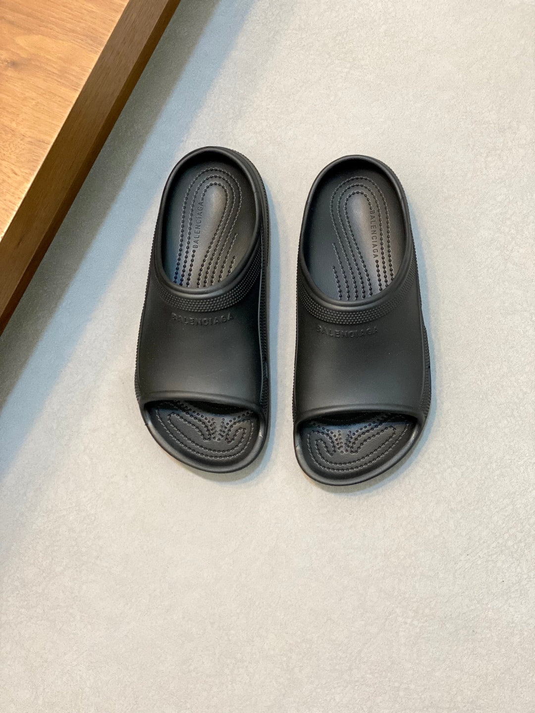 LuxluxHouse Best Quality Sandals Fendi