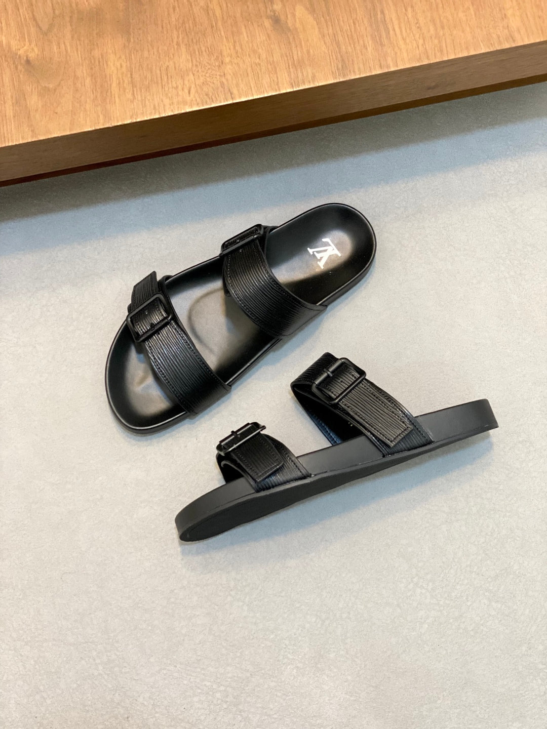 LuxluxHouse Best Quality Sandals Louis Vuitton