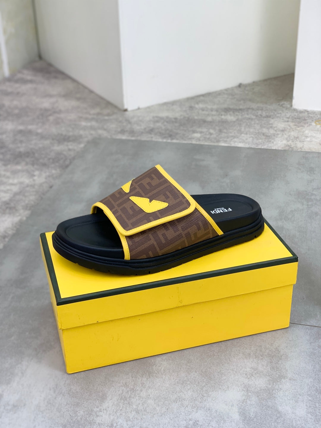 LuxluxHouse Best Quality Sandals Fendi