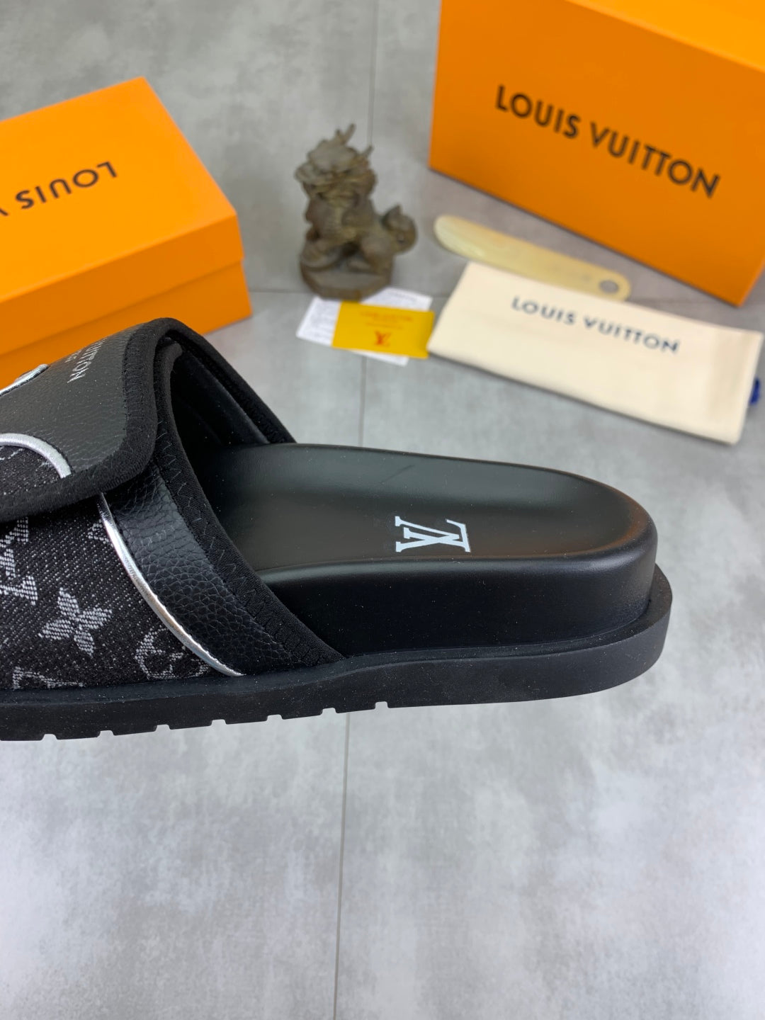 LuxluxHouse Best Quality Sandals Louis Vuitton